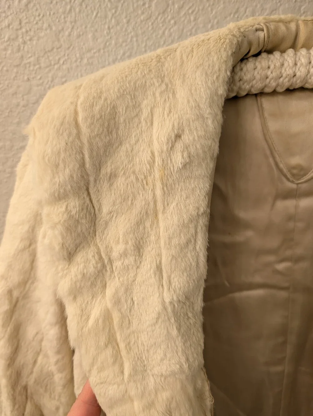 Gorgeous Vintage Rabbit Fur Cropped Jacket Cream Off White Size XSmall/Small